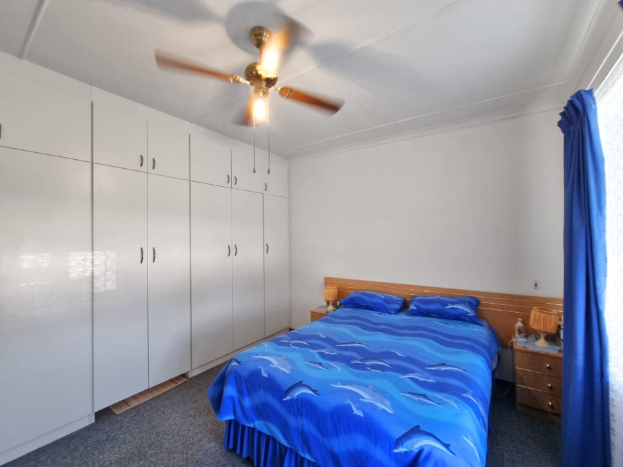 3 Bedroom Property for Sale in Sandbaai Western Cape